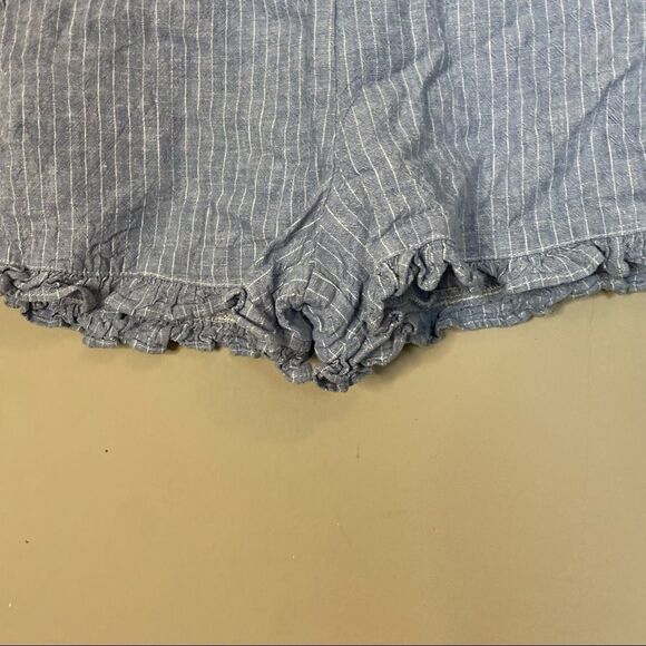 GIRLS Copper Key Pull Up Blue Striped Ruffled Shorts - Picture 3 of 6